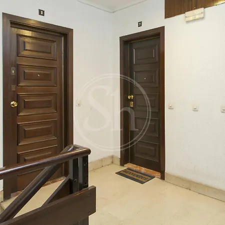 For 8 People Apartment